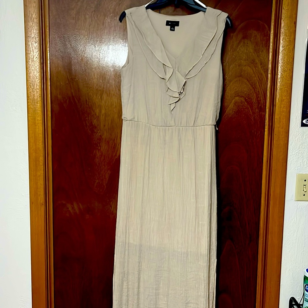 Cream coloured dress, size large, slip underneath, missing the belt.